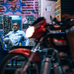 Business, businessman, closing — Enhancing Customer Experience Through the Cashier's Window